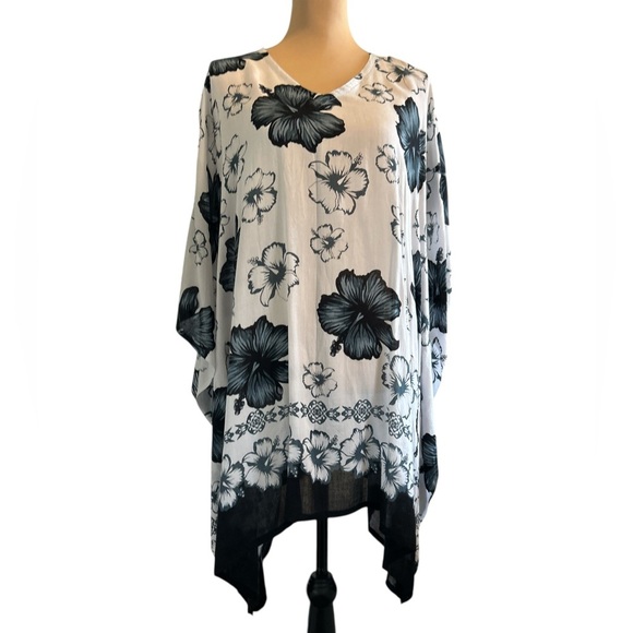 NWOT V-Neck Hibiscus Floral Kaftan from Indonesia One Size Medium - 3X Read Info - Picture 1 of 9